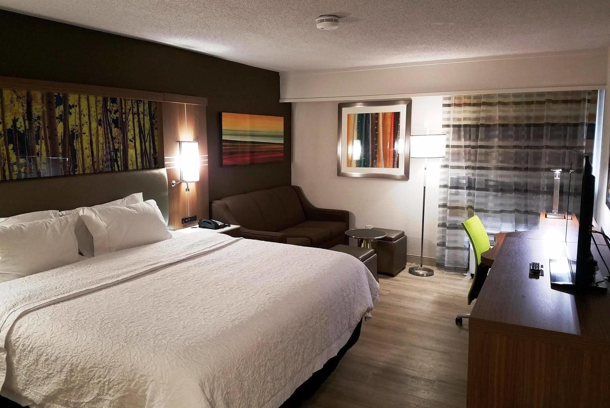 Wyndham Garden Marietta Atlanta North Hotel Exterior photo